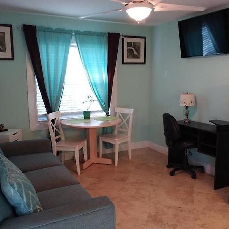 Tampa Bay Beautiful Apartment And Private Jacuzzi Buitenkant foto
