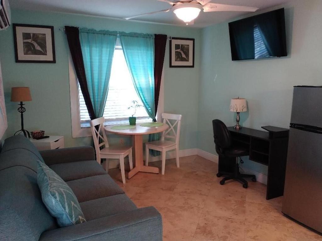 Tampa Bay Beautiful Apartment And Private Jacuzzi Buitenkant foto